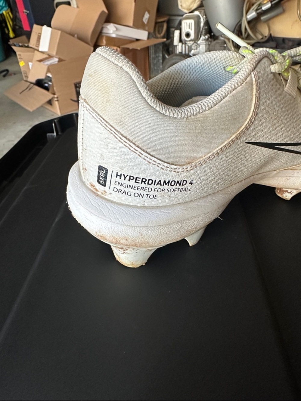 Nike Women’s cleats size 9 - Picture 3 of 4
